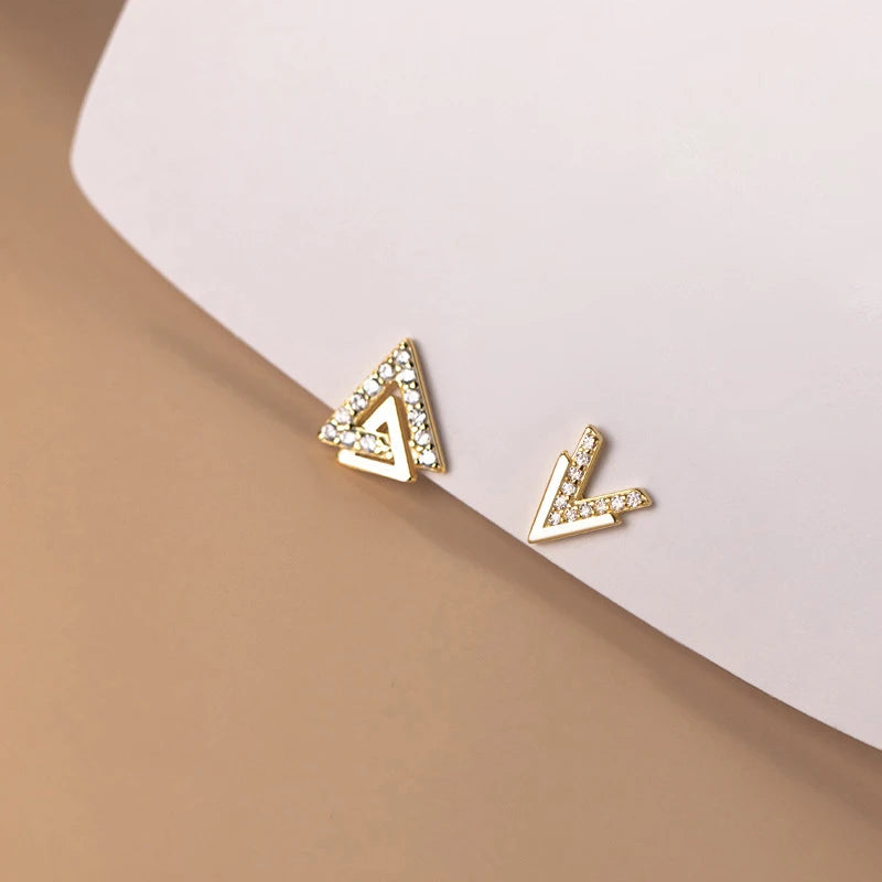 INZATT Echt 925 Sterling Silber Zirkon Brief Dreieck Stud Ohrringe Für Frauen Minimalist Feine Schmuck Zubehör Dropshipping