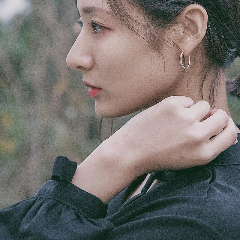 Einfache Ohrknochen-Creolen aus 925er-Sterlingsilber für Frauen, kleine Creolen, Ohrknochen-Schnalle, runde Kreis-Ohrringe, Creolen, Geschenk
