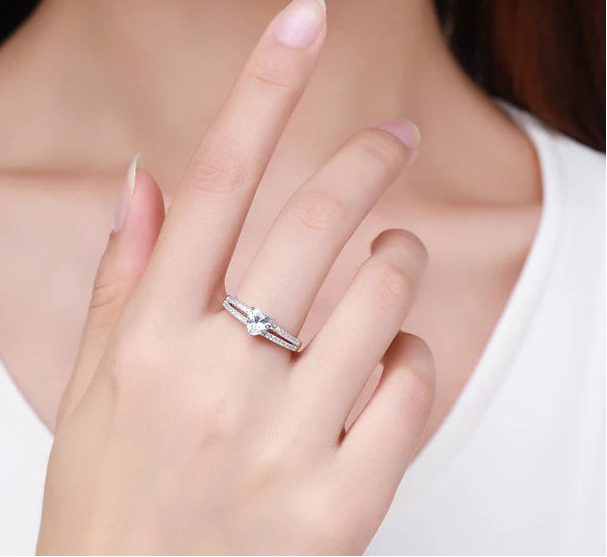 925 Sterling Silber Herz CZ Ring
