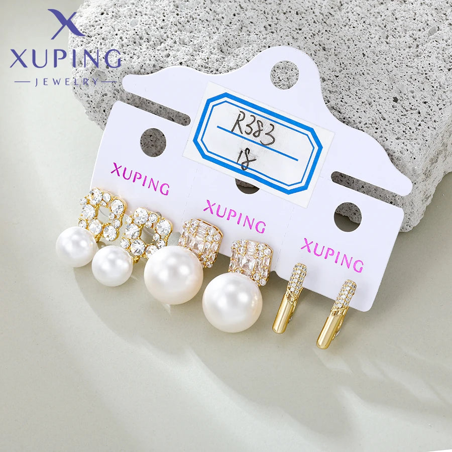 Goldfarbener Schmuck-Set