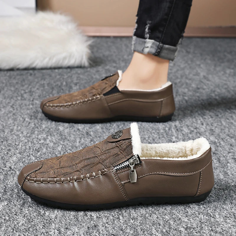 Winter Leder Männer Casual Schuhe Plüsch Warme Bequeme Halbschuhe Leichte Herren Fahren Schuhe Slip-on Herren Faule Schuhe Mokassins