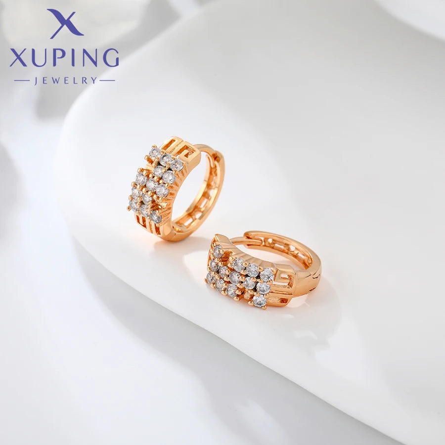 Goldfarbene Huggie-Ohrringe