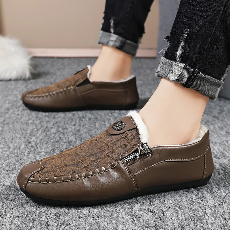 Winter Leder Männer Casual Schuhe Plüsch Warme Bequeme Halbschuhe Leichte Herren Fahren Schuhe Slip-on Herren Faule Schuhe Mokassins