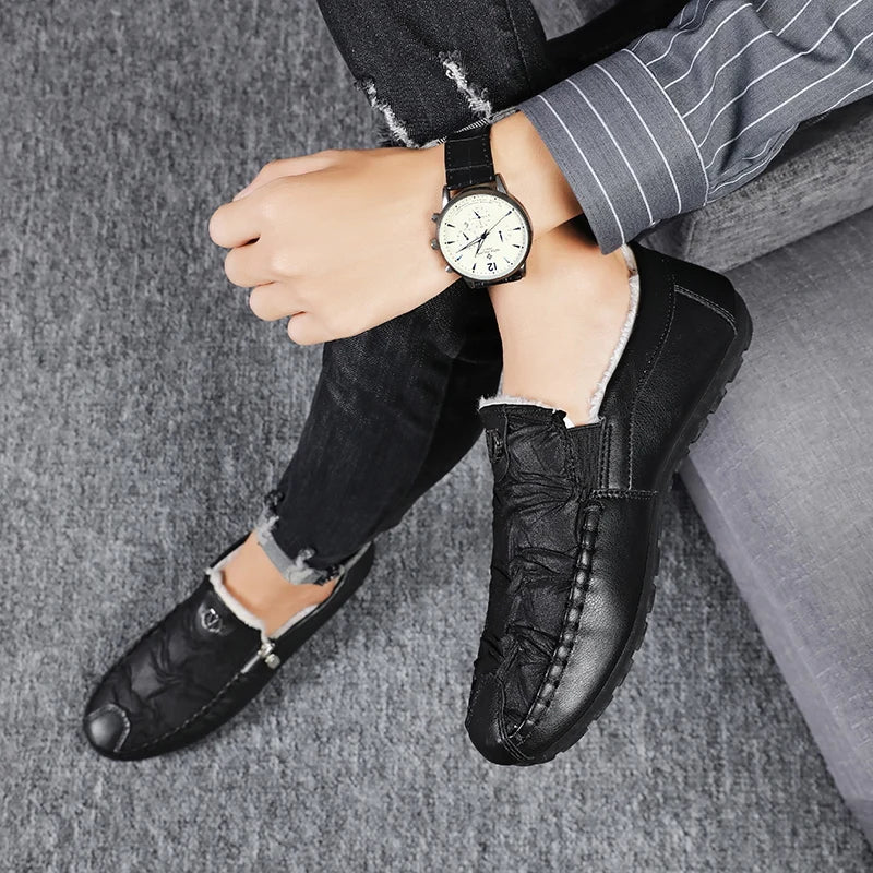 Winter Leder Männer Casual Schuhe Plüsch Warme Bequeme Halbschuhe Leichte Herren Fahren Schuhe Slip-on Herren Faule Schuhe Mokassins