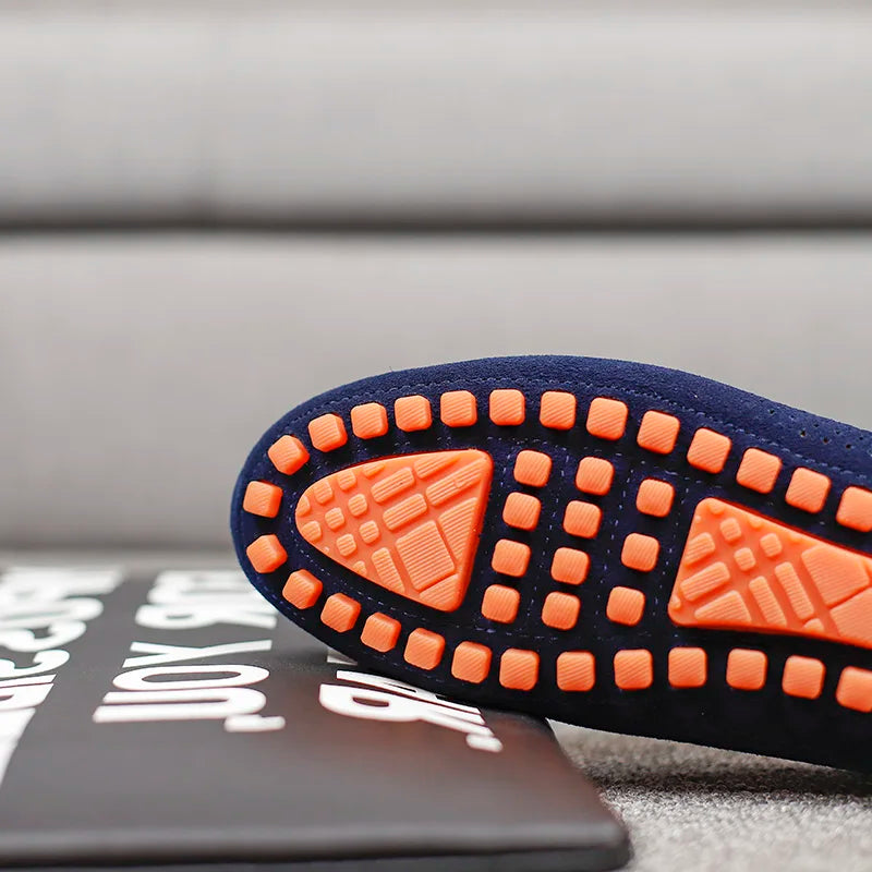 Mode Wildleder Herren Freizeitschuhe Echtes Leder Mann Loafer Slip on Flats Leichte Herren Fahrschuhe Faule Schuhe Mokassins