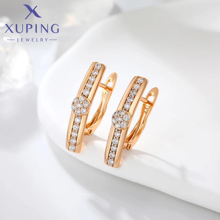 Goldfarbene Huggie-Ohrringe