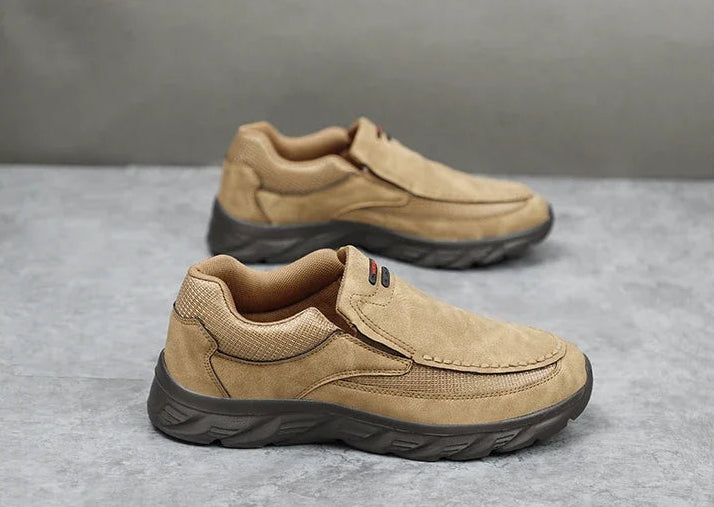 Leichte Leder Herrenloafers