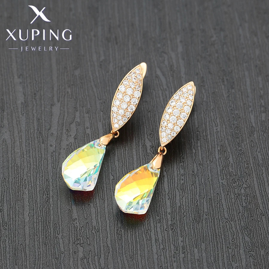 Xuping Jewelry Store Neuankömmling Kupferlegierung Charm vergoldet schöne Kristallohrringe für Frauen Mädchen Schmuck Geburtstagsfeier