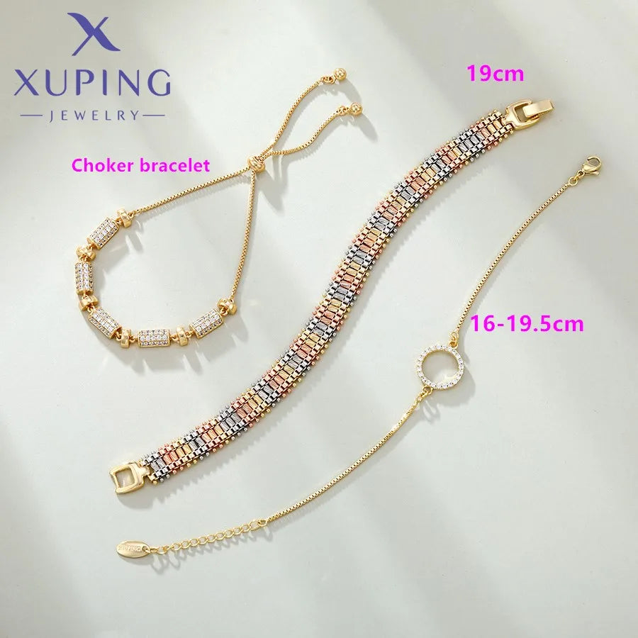 Goldfarbener Schmuck-Set