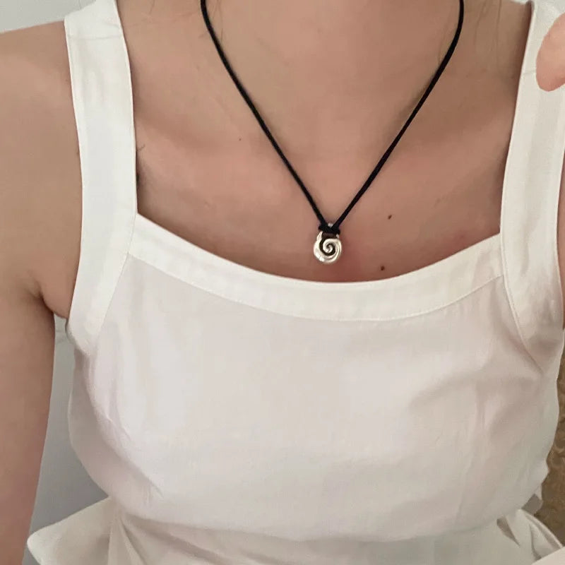 Halskette aus 925er-Sterlingsilber, schwarze Perlen, quadratisch, unregelmäßig, Punk, geometrisch, für Frauen und Mädchen, Schmuck, Geschenk, Dropshipping, Großhandel