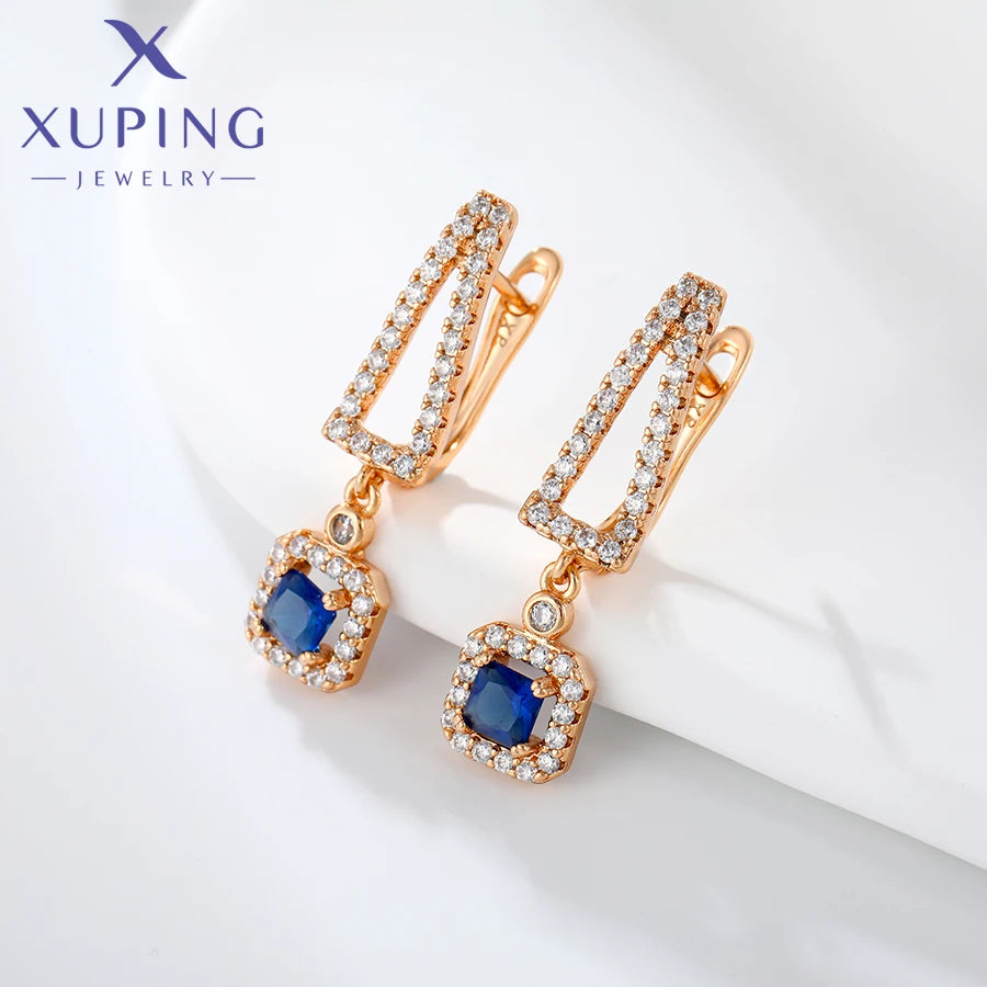 Goldfarbene Huggie-Ohrringe