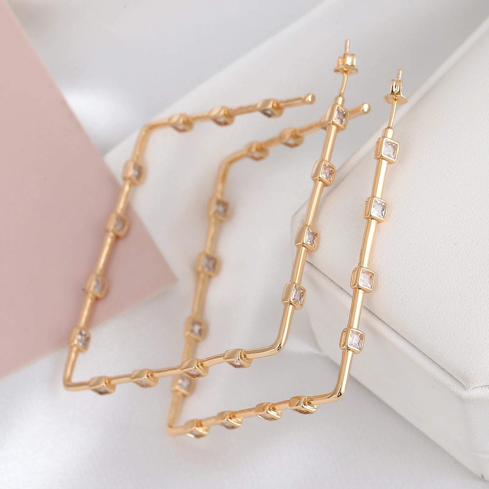 MHS.SUN Mode Vergoldet Große AAA CZ Hoop Ohrringe Für Frauen Übertreiben Große Ohrringe Intarsien Zirkon Hip Hop Ohr Schmuck Geschenk