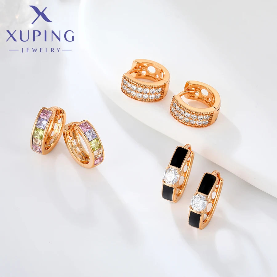 Goldfarbene Huggie-Ohrringe