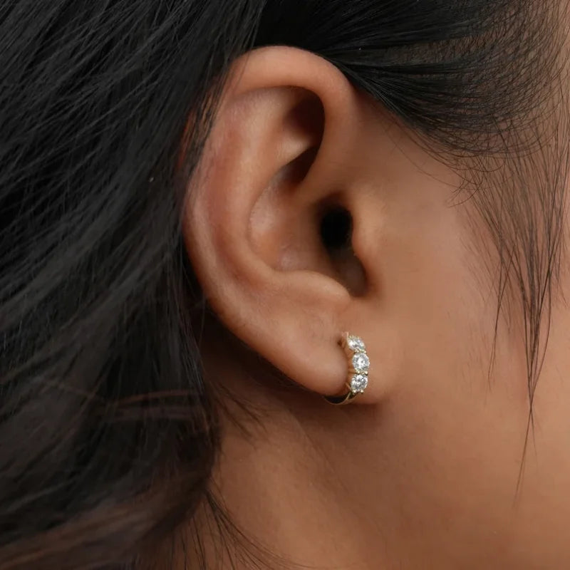 IOGOU Creolen aus 925er-Sterlingsilber, D/VVS1, Moissanit, für Damen, 0,9 cttw, runde Diamant-Ohrringe, klassisches Hochzeits-Party-Geschenk