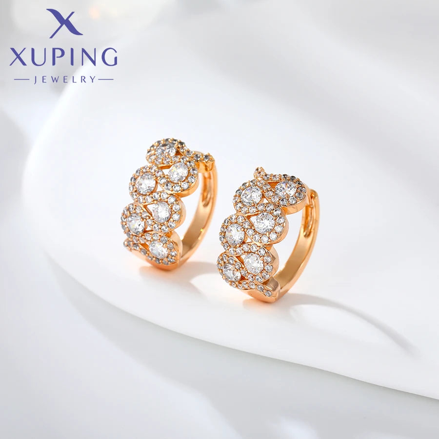 Goldfarbene Huggie-Ohrringe