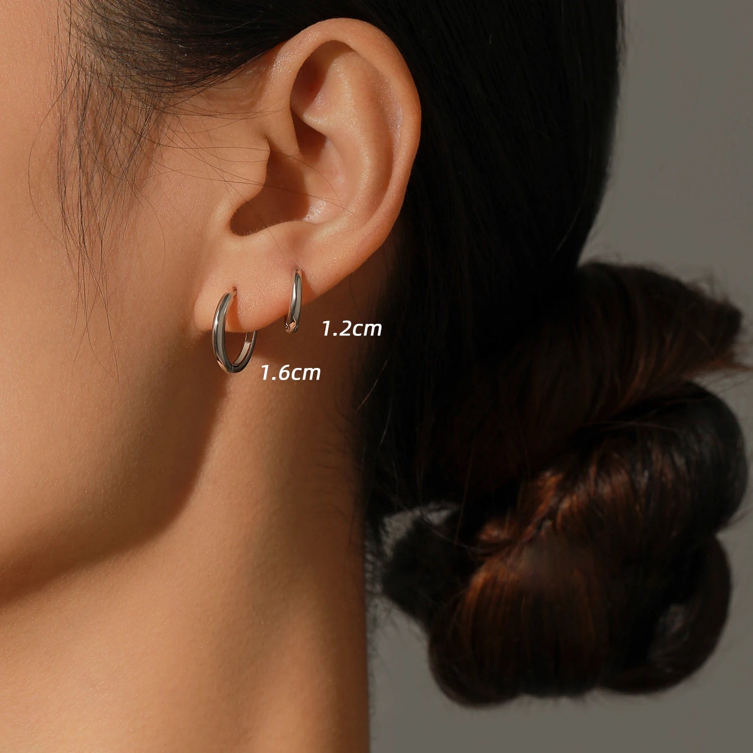 MODIAN 5 Größen 925 Sterling Silber Einfache stapelbare Kreis-Ohrschnallen Klassische Basic-Goldfarbene Creolen für Damenschmuck