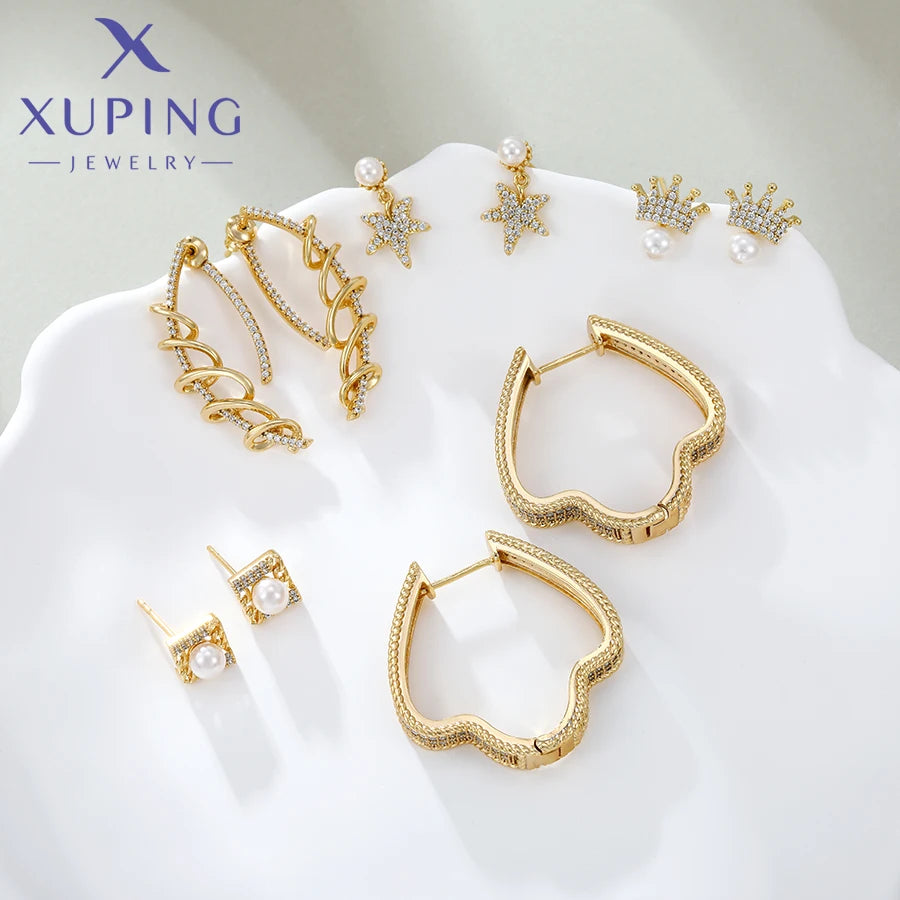 Goldfarbener Schmuck-Set