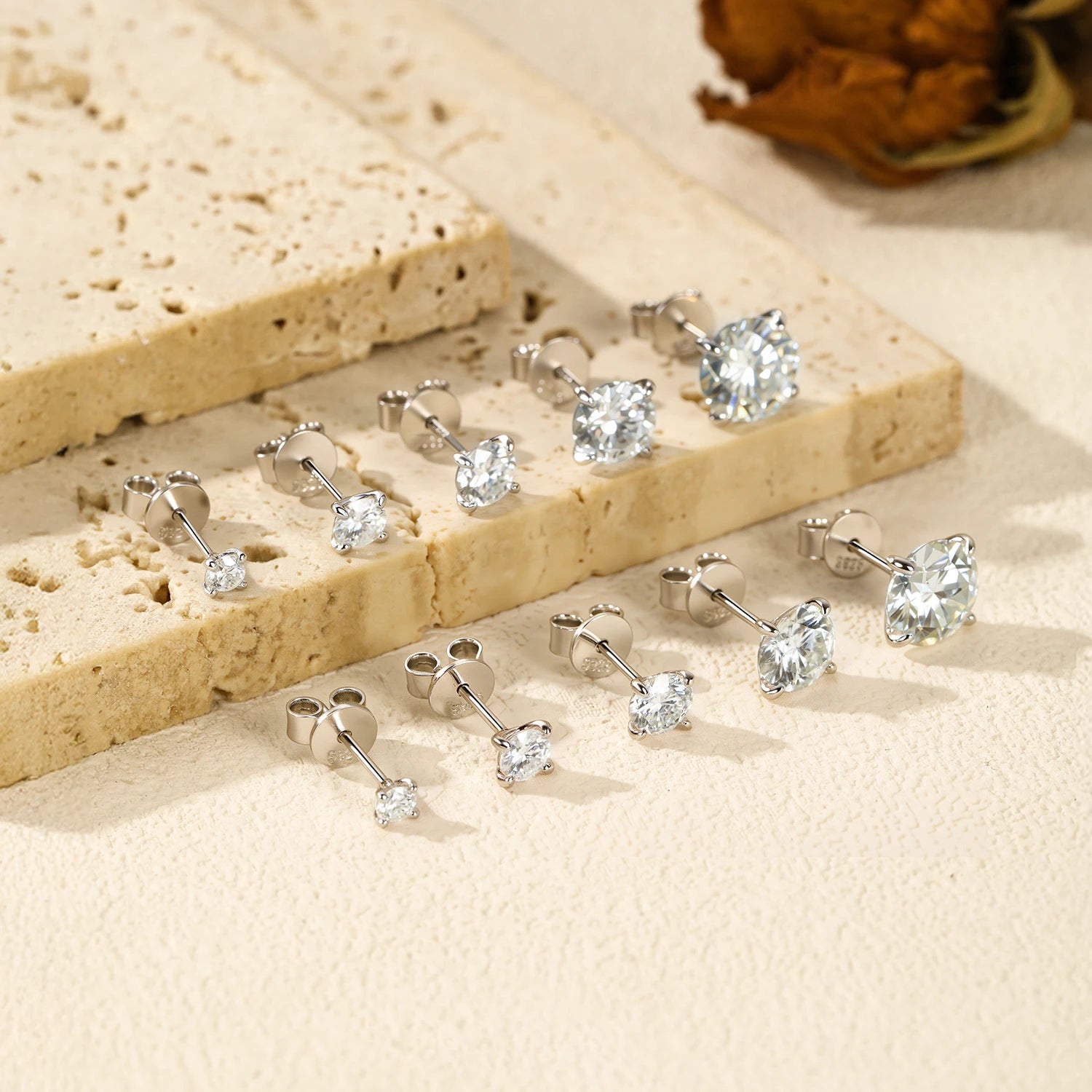 MODIAN 5 Größen D Farbe Moissanit Ohrringe 925 Sterling Silber Funkelnde Luxus Ohrstecker Für Frauen Hochzeit Edlen Schmuck