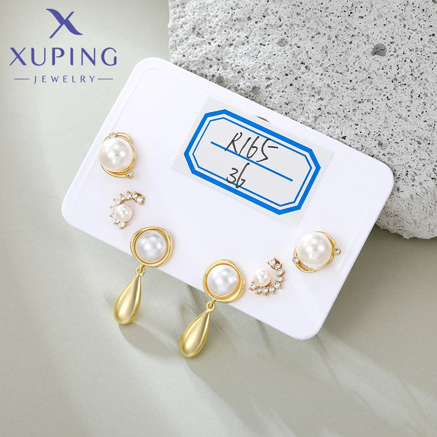 Goldfarbener Schmuck-Set