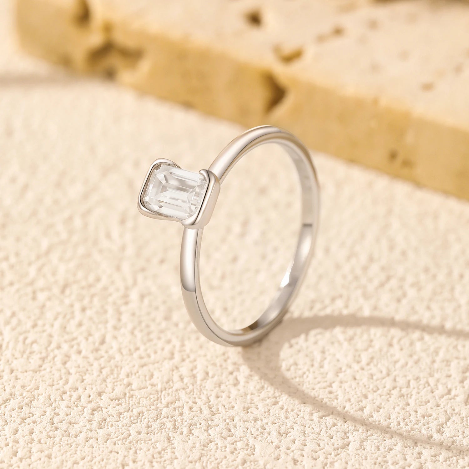 Moissanit Smaragdschliff Ring