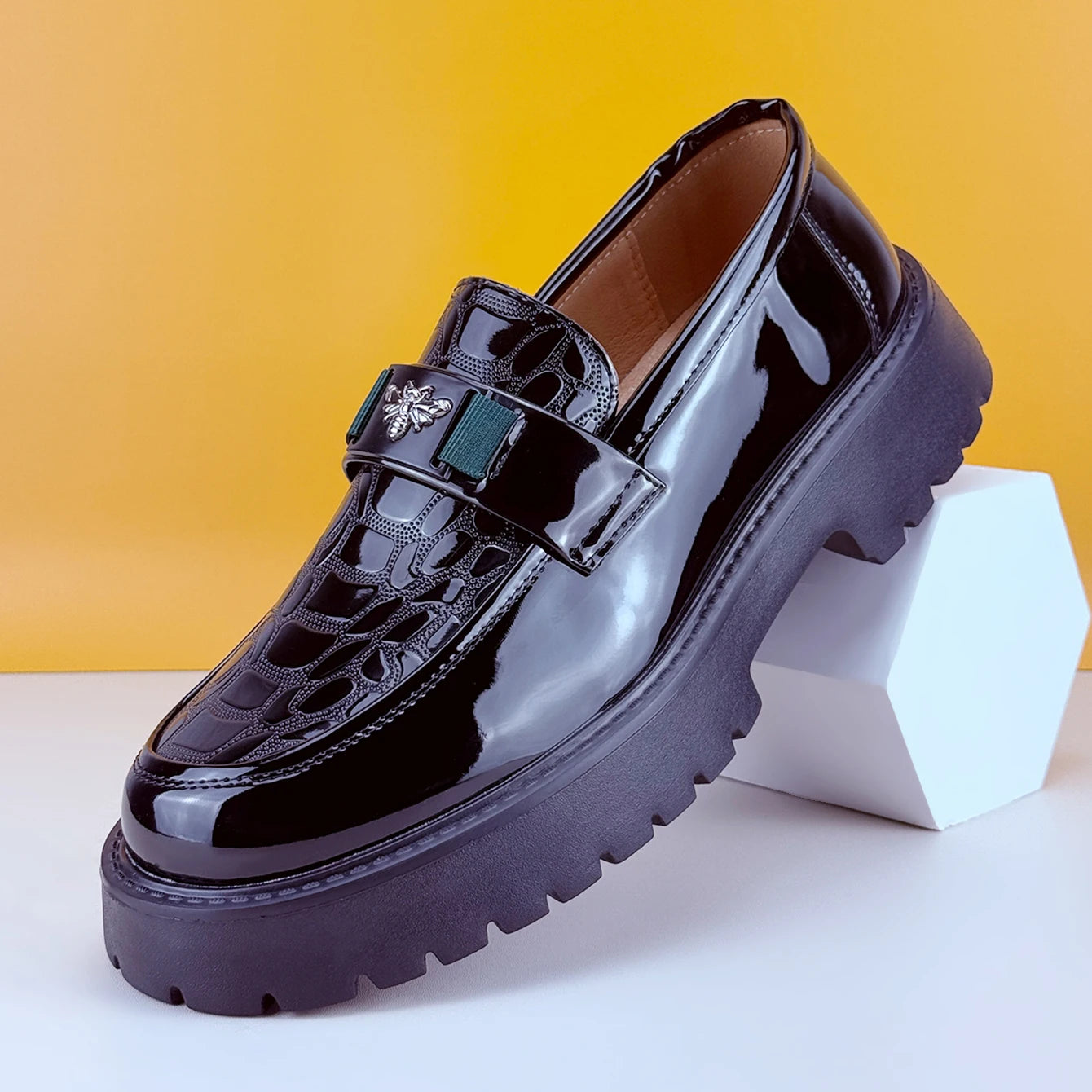 2025, Herren-Schuhe mit runder Zehenpartie, dicker Sohle, leichte Luxus-Lederschuhe, Slipper, rutschfest, bequem, modisch, Business-Büro, formelle Abendschuhe