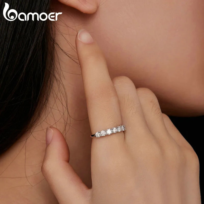 BAMOER Iris-Moissanit-Ring, Spitzenband, 925er Sterlingsilber, halbe Ewigkeit, stapelbarer Ring, D-Farbe, für Frauen, Verlobung, Retro-Geschenk