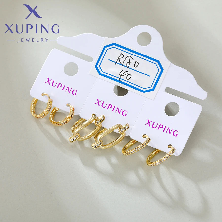 Goldfarbener Schmuck-Set