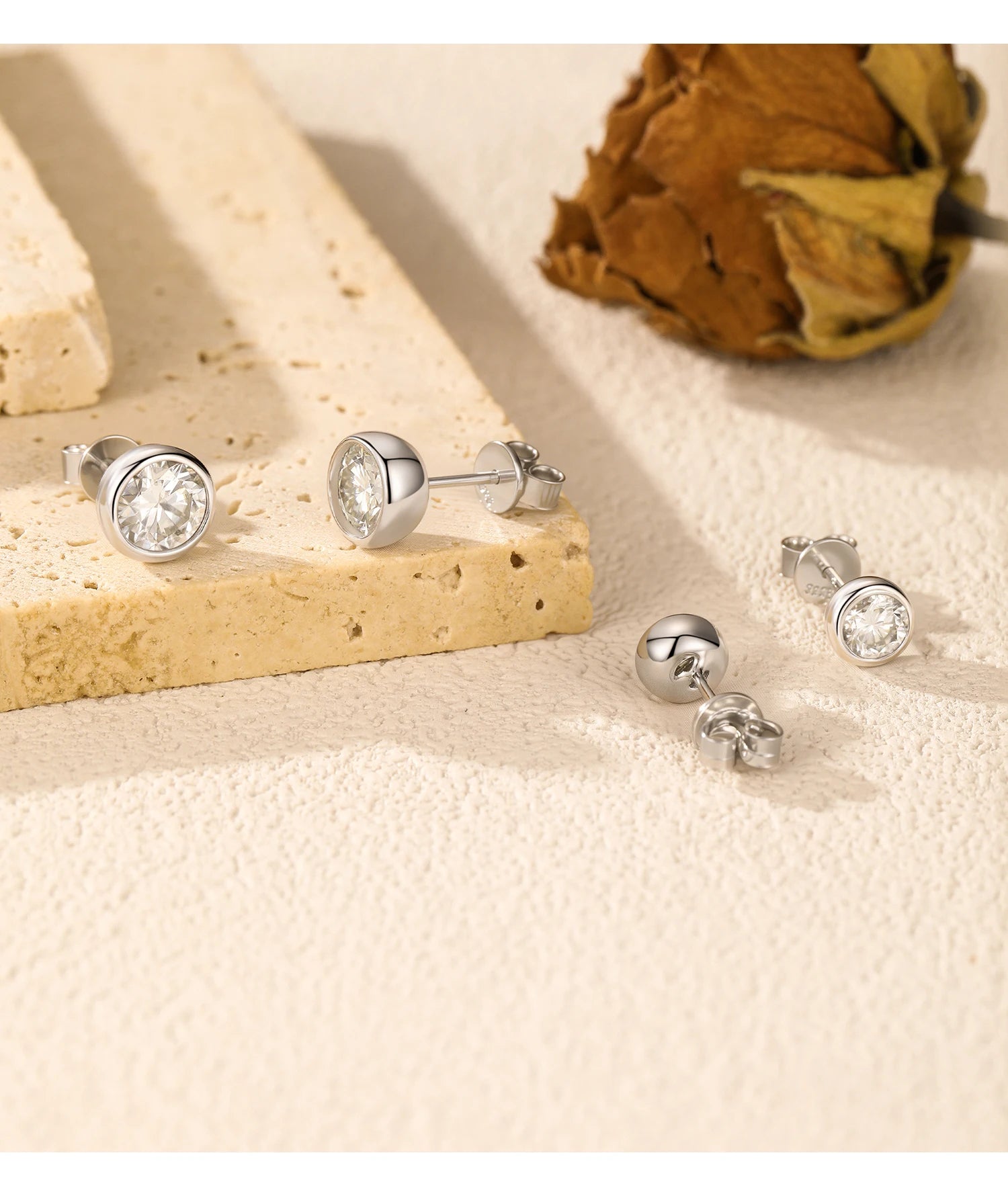 MODIAN 1CT/2CT D Farbe Lünette Moissanit Ohrringe 925 Sterling Silber Klassische Runde Stud Ohrringe Für Frauen Hochzeit Edlen schmuck