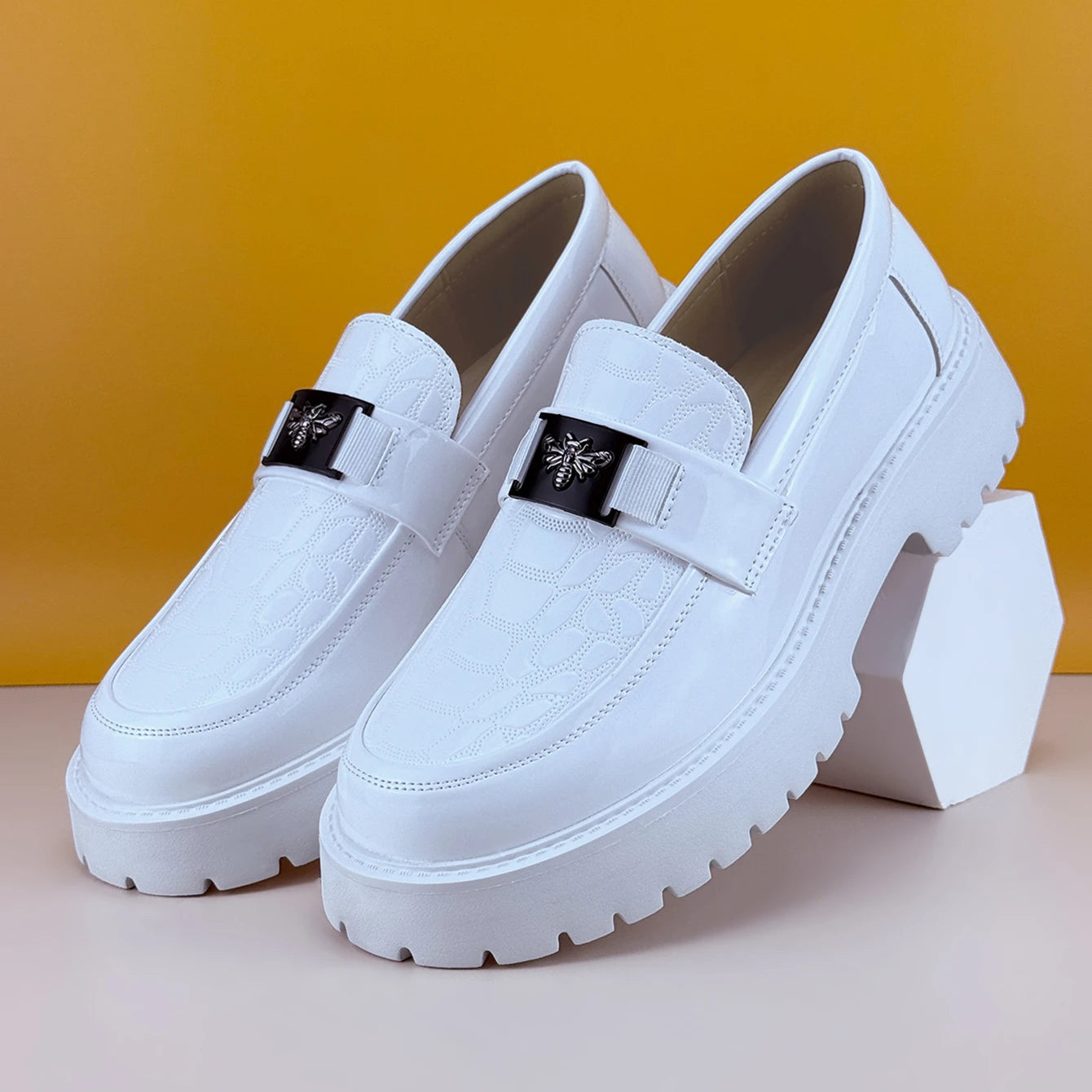 2025, Herren-Schuhe mit runder Zehenpartie, dicker Sohle, leichte Luxus-Lederschuhe, Slipper, rutschfest, bequem, modisch, Business-Büro, formelle Abendschuhe