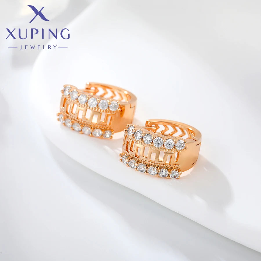 Goldfarbene Huggie-Ohrringe